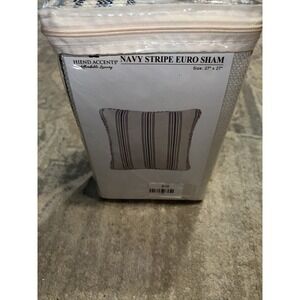 New HIEND ACCENTS euro sham 27 X 27 white and navy blue
